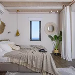 Maregold Mykonos Micro-boutique Suites, Adults Only Bed & Breakfast 4*