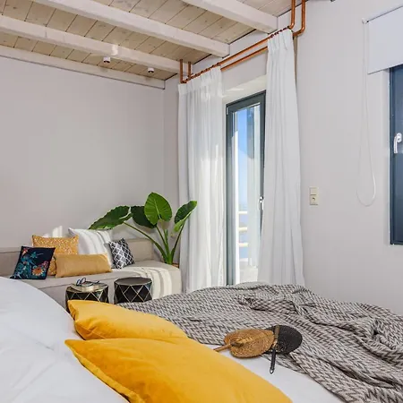 Maregold Mykonos Micro-boutique Suites, Adults Only Bed & Breakfast